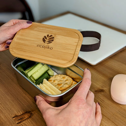 eco friendly lunch box on desk