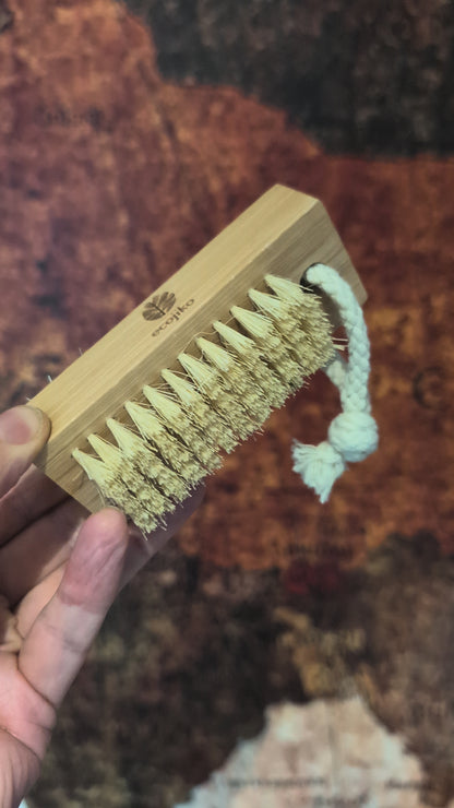 Natural Wooden Nail Brush | Sustainable Bamboo Nail Brush with Natural Bristles
