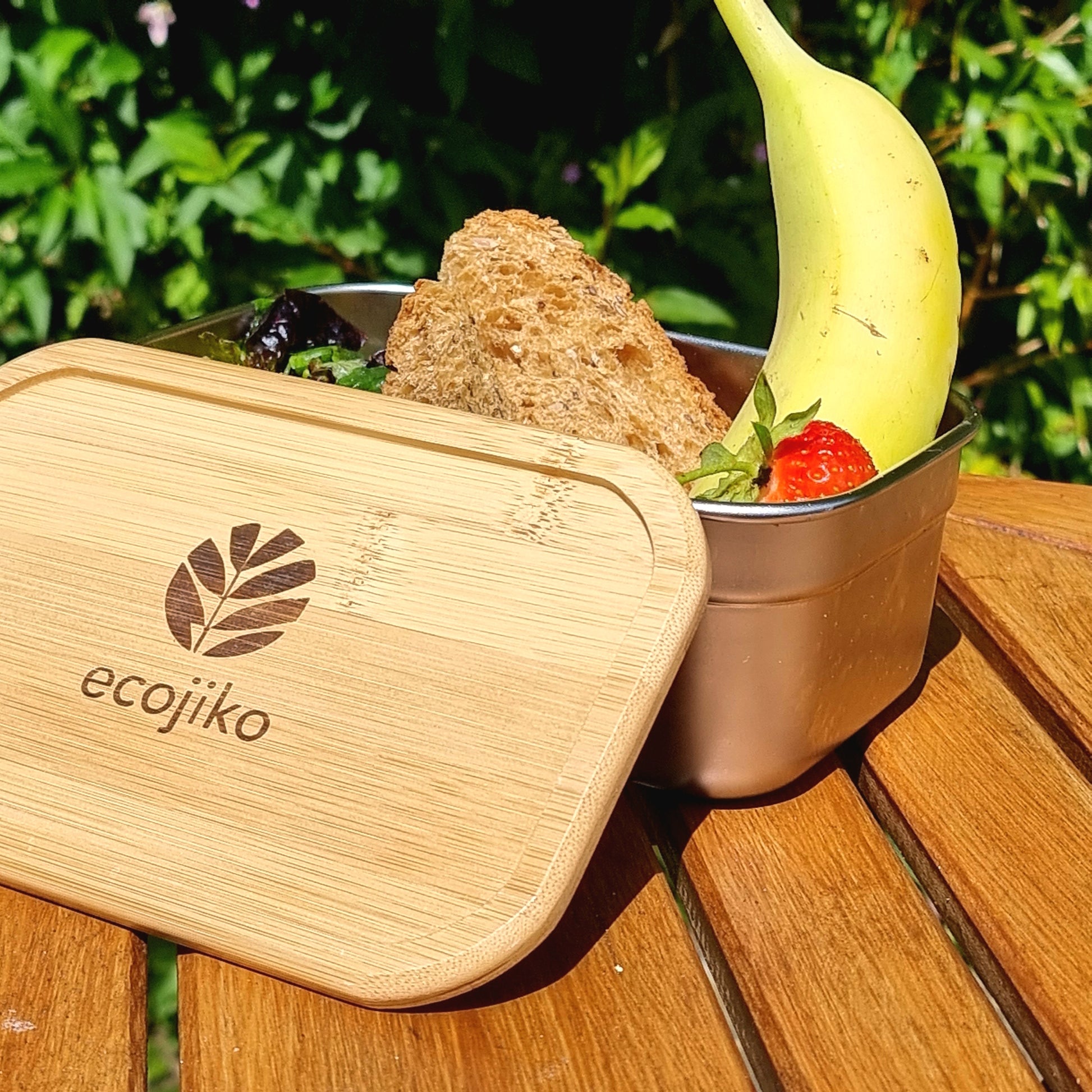 reusable stainless and bamboo reusable lunch box